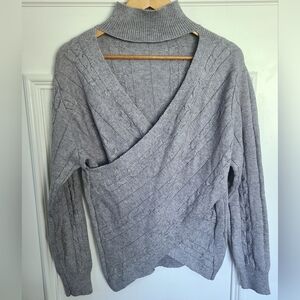 Shein‎ choker crossover sweater